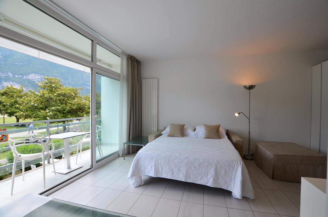 Club Nautico - Phoenix Studio Lake View 加尔达湖滨 外观 照片