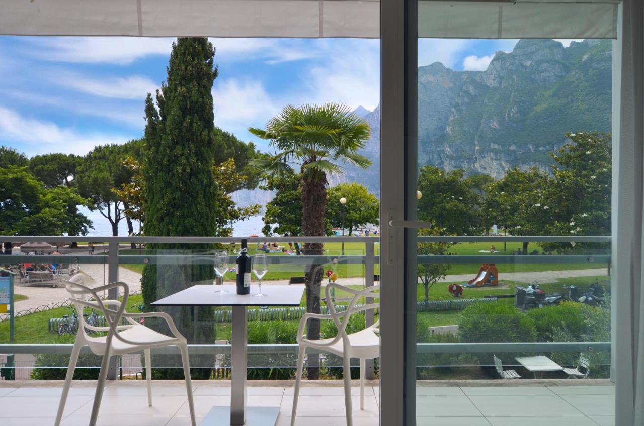 Club Nautico - Phoenix Studio Lake View 加尔达湖滨 外观 照片